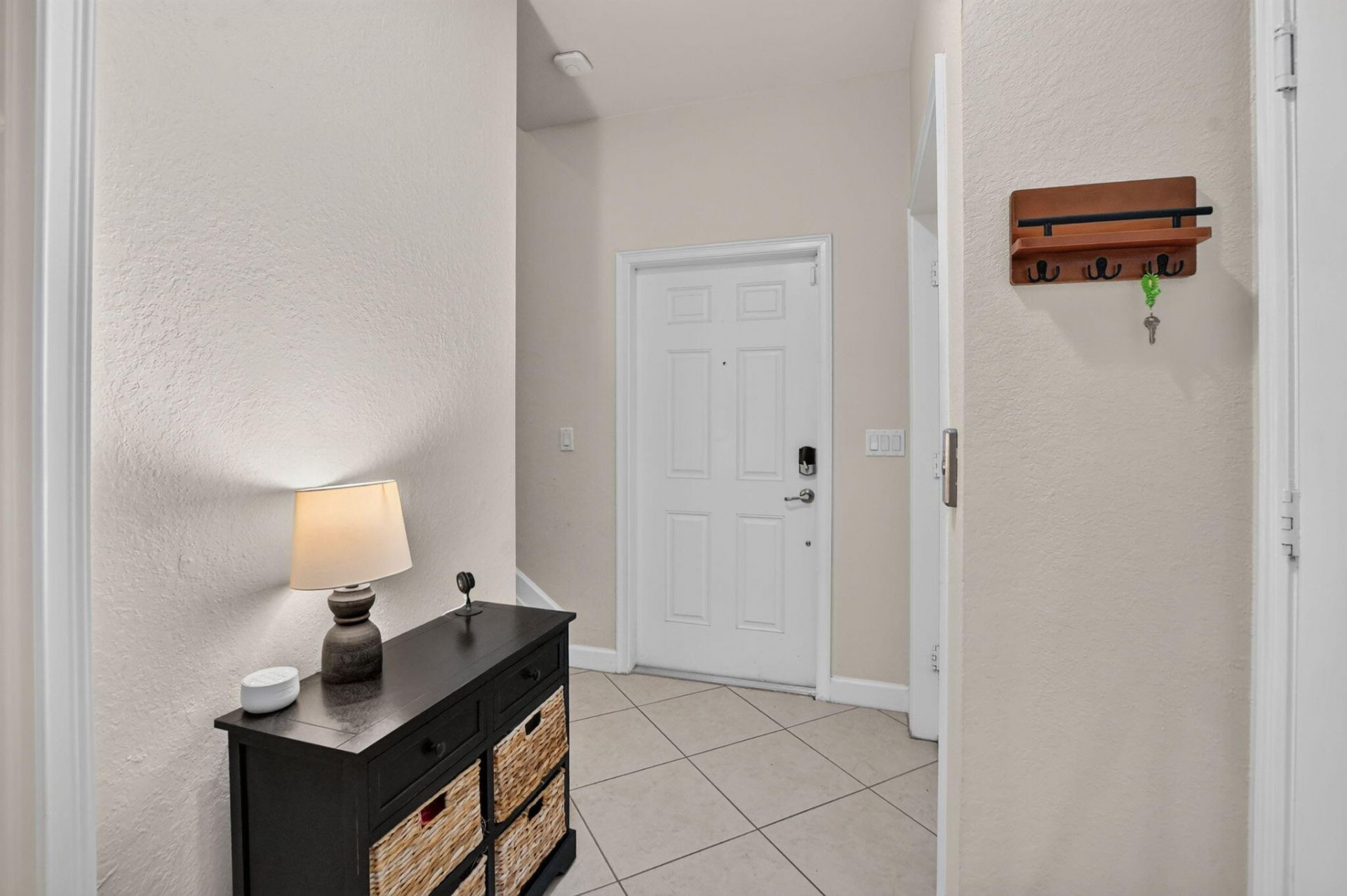 27 NW Hawthorne Place, Boca Raton, FL 33432 Photo