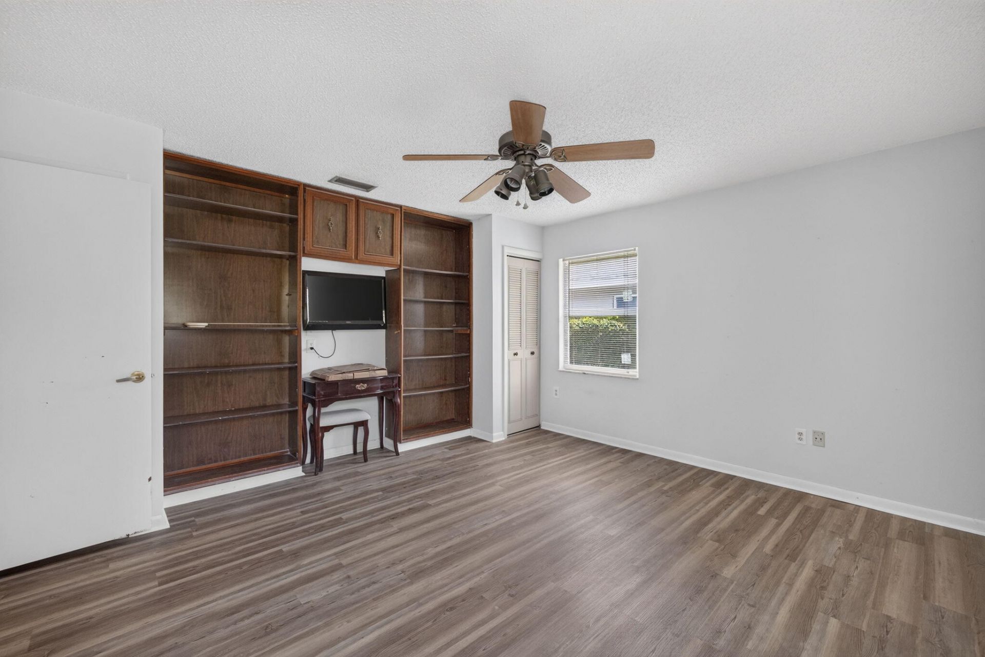 1556 SE Sinbad Avenue, Port Saint Lucie, FL 34952 Photo