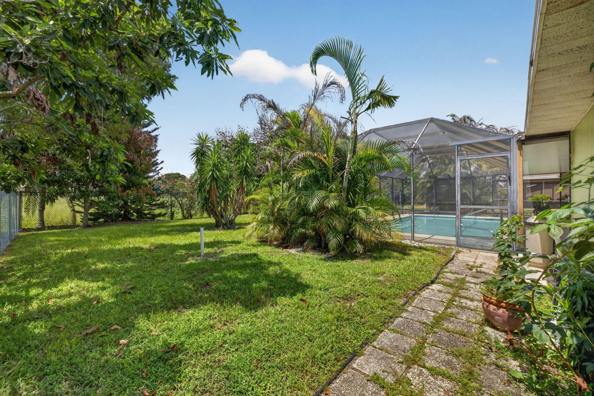 1556 SE Sinbad Avenue, Port Saint Lucie, FL 34952 Photo