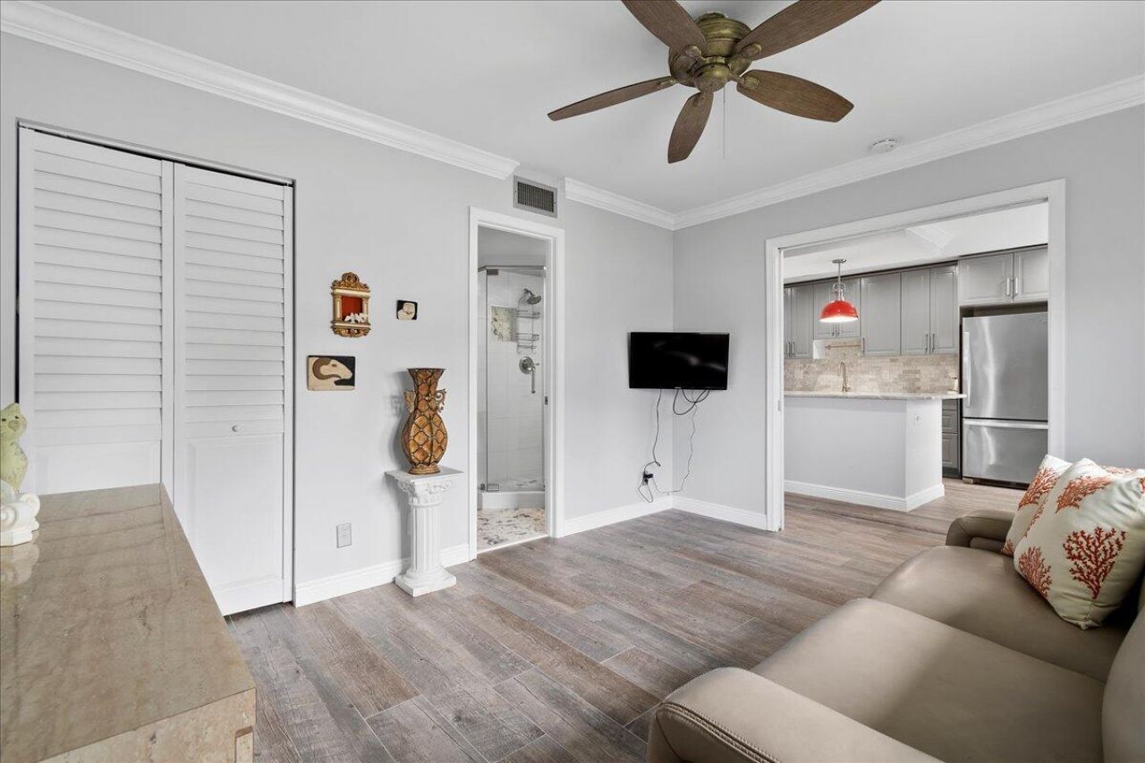 1395 SW 27th Avenue, Unit 102, Delray Beach, FL 33445 Photo