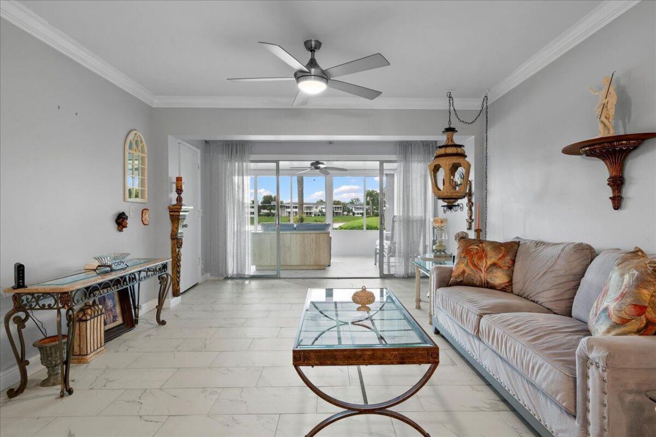 1395 SW 27th Avenue, Unit 102, Delray Beach, FL 33445 Photo