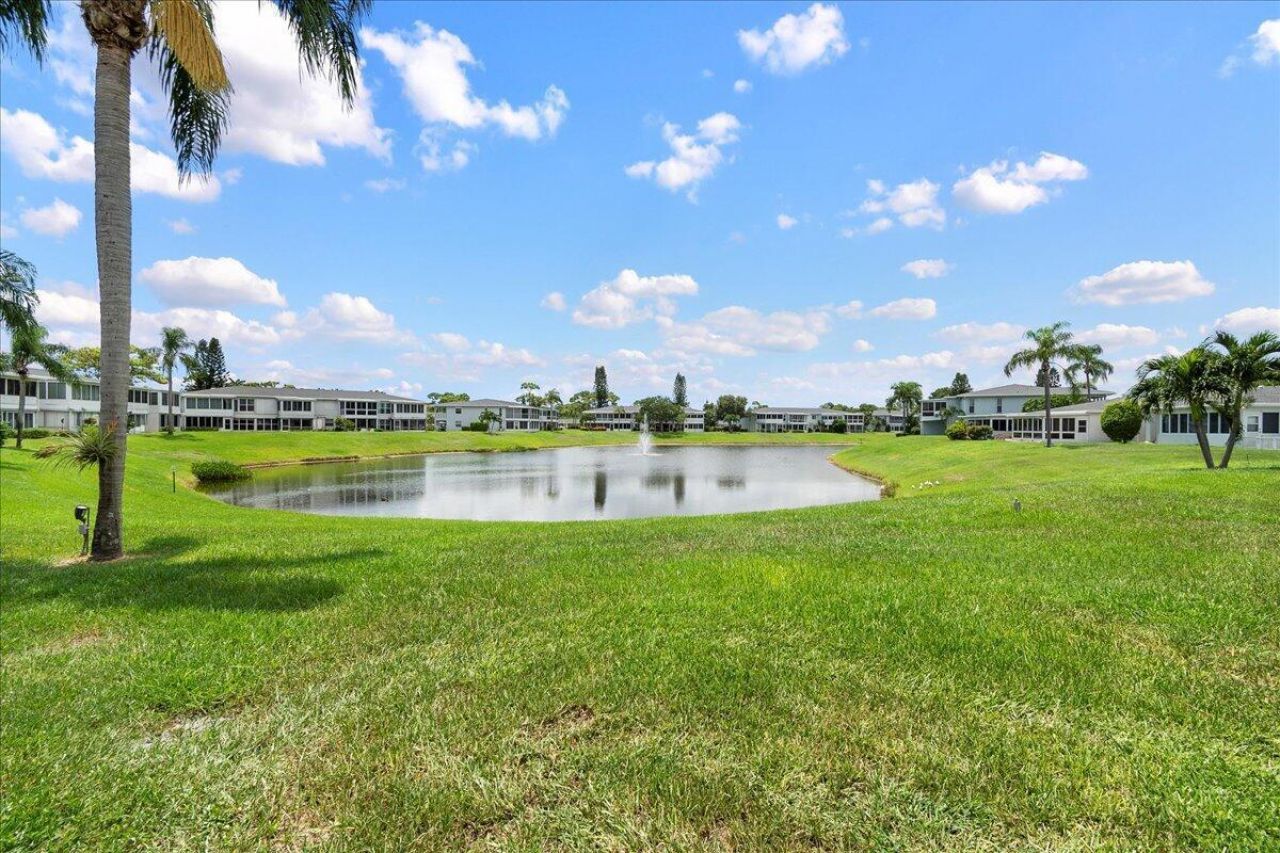 1395 SW 27th Avenue, Unit 102, Delray Beach, FL 33445 Photo