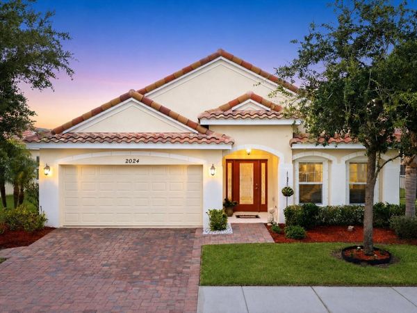 2024 Albany Terrace SW, Vero Beach, FL 32968