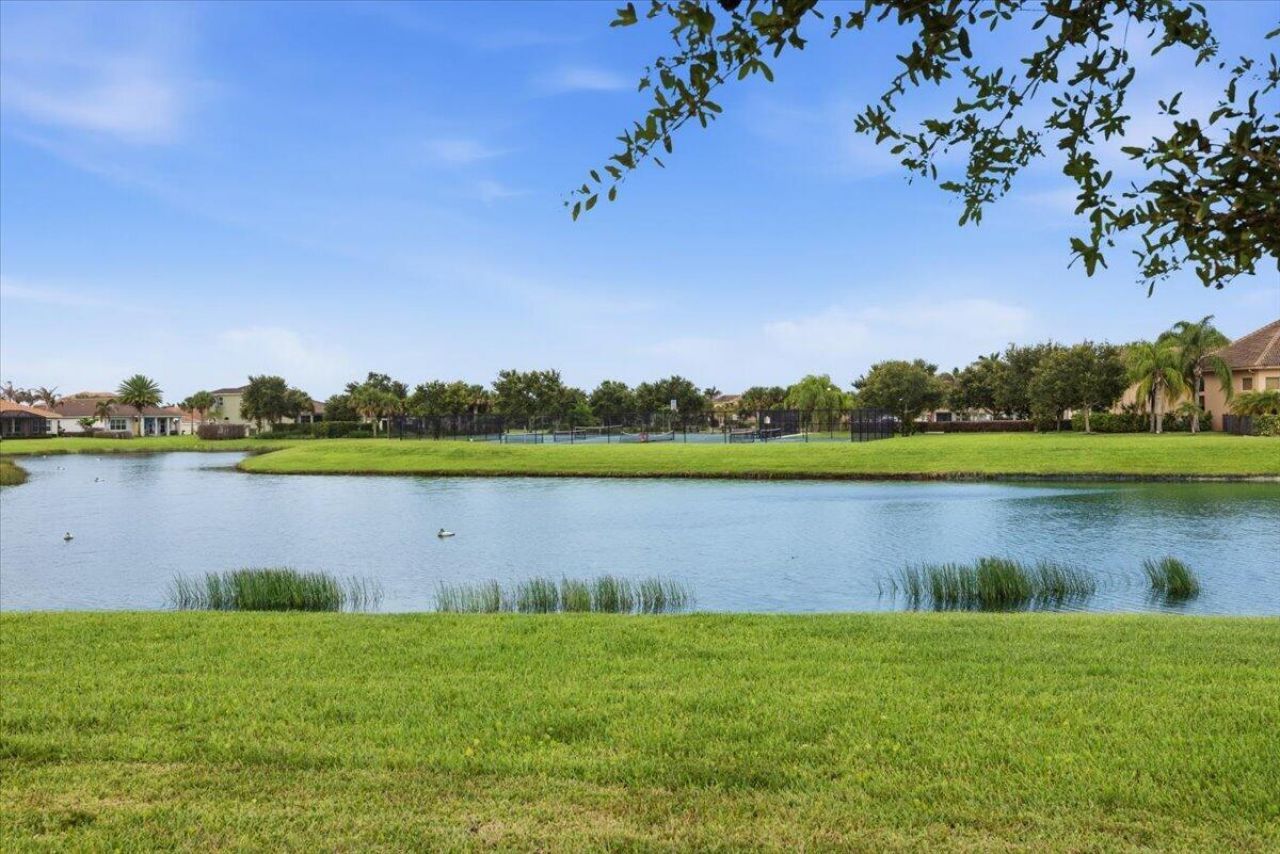 2024 Albany Terrace Sw, Vero Beach, FL 32968 Photo