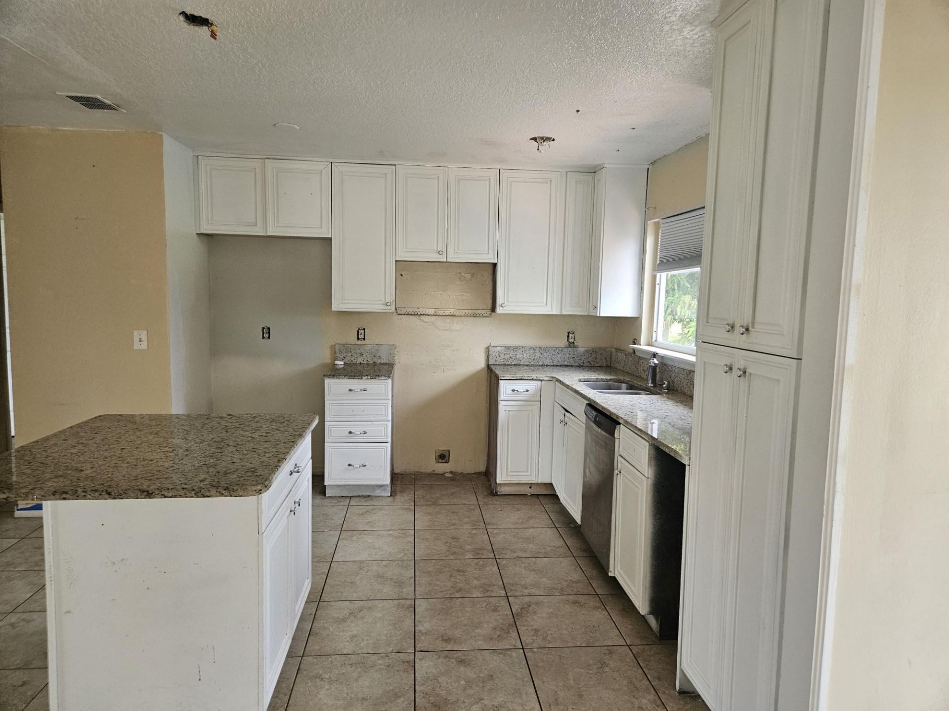 252 SW Cherryhill Road, Port Saint Lucie, FL 34953 Photo