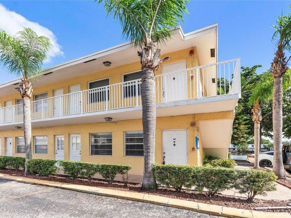 4050 NE 12th Terrace, Unit 39-2, Oakland Park, FL 33334