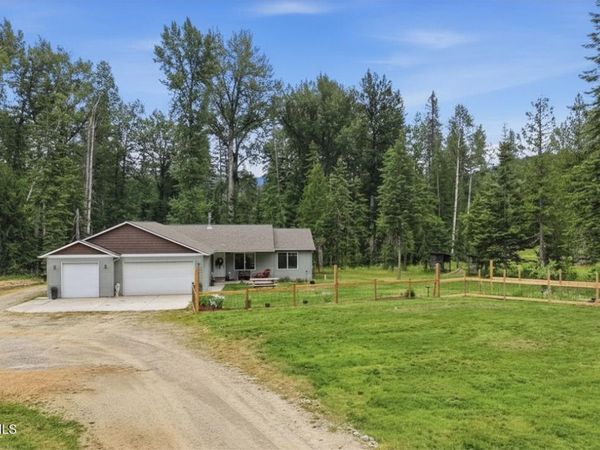 5611 Blacktail RD , Careywood, ID 83809