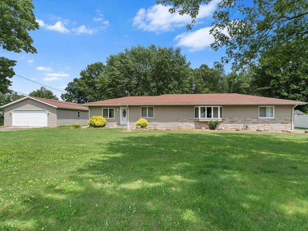 54606 Clover Road, Mishawaka, IN 46545
