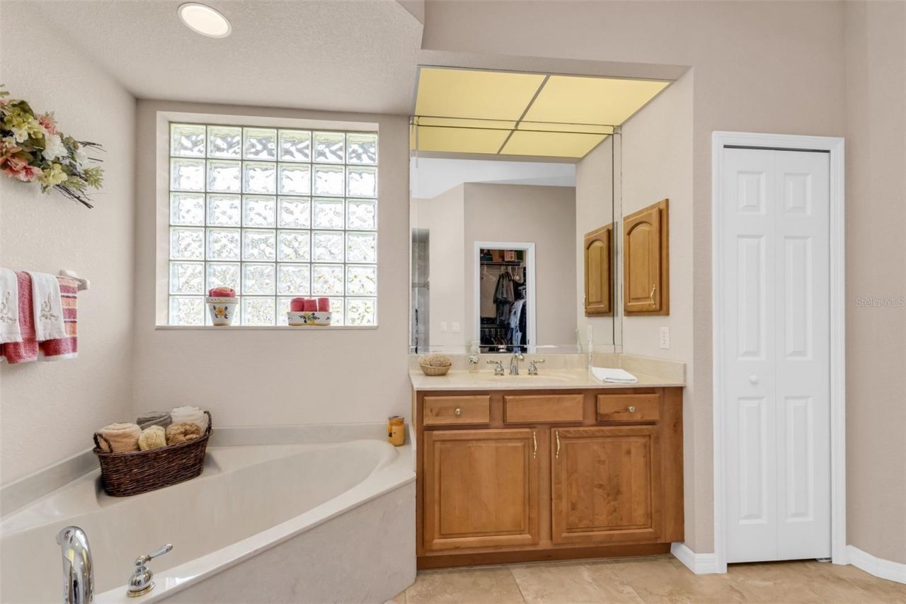 2430 Pebble Creek Place , Port Charlotte, FL 33948 Photo