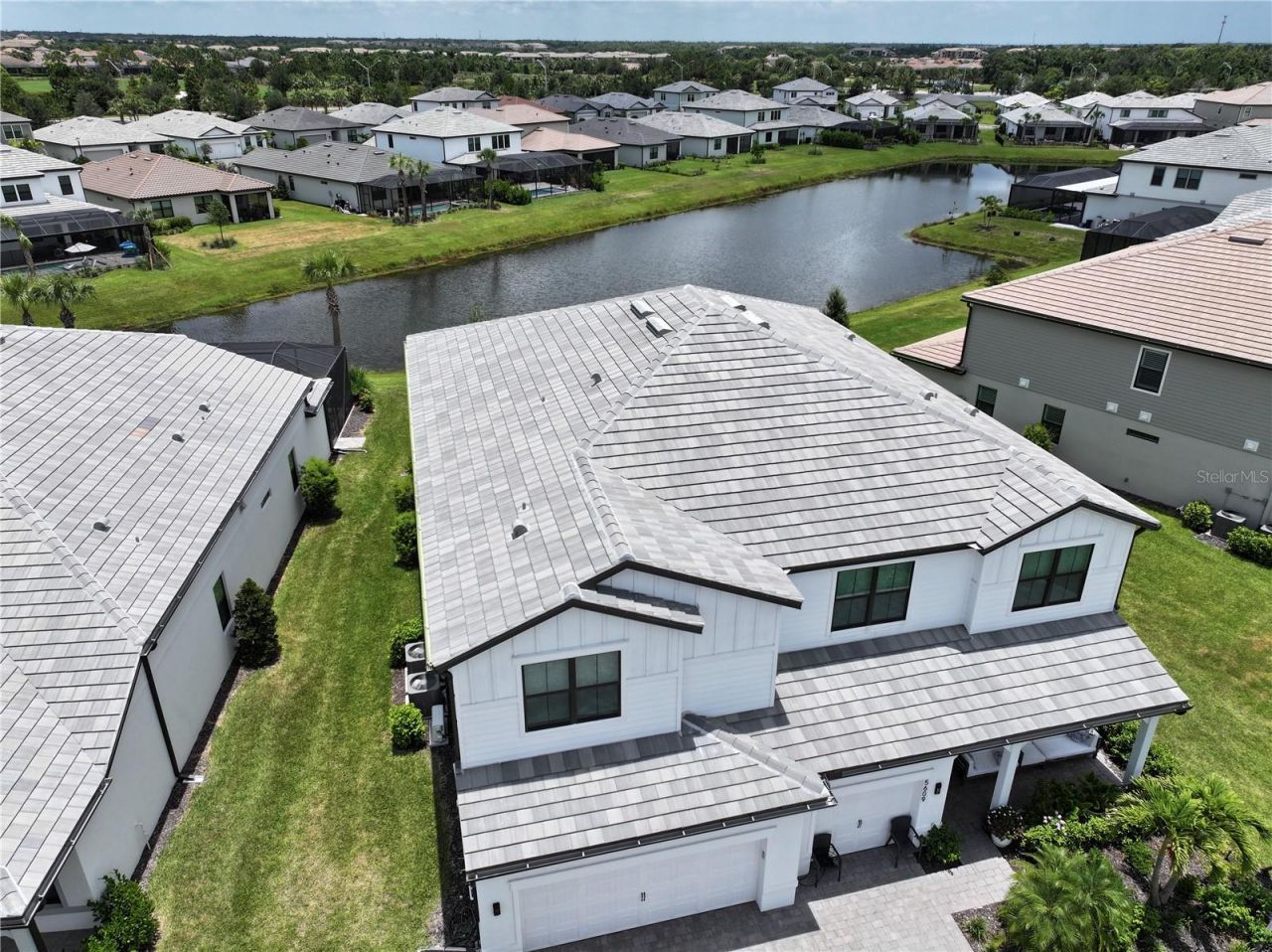 5609 Clearwater Court, Lakewood Ranch, FL 34211 Photo