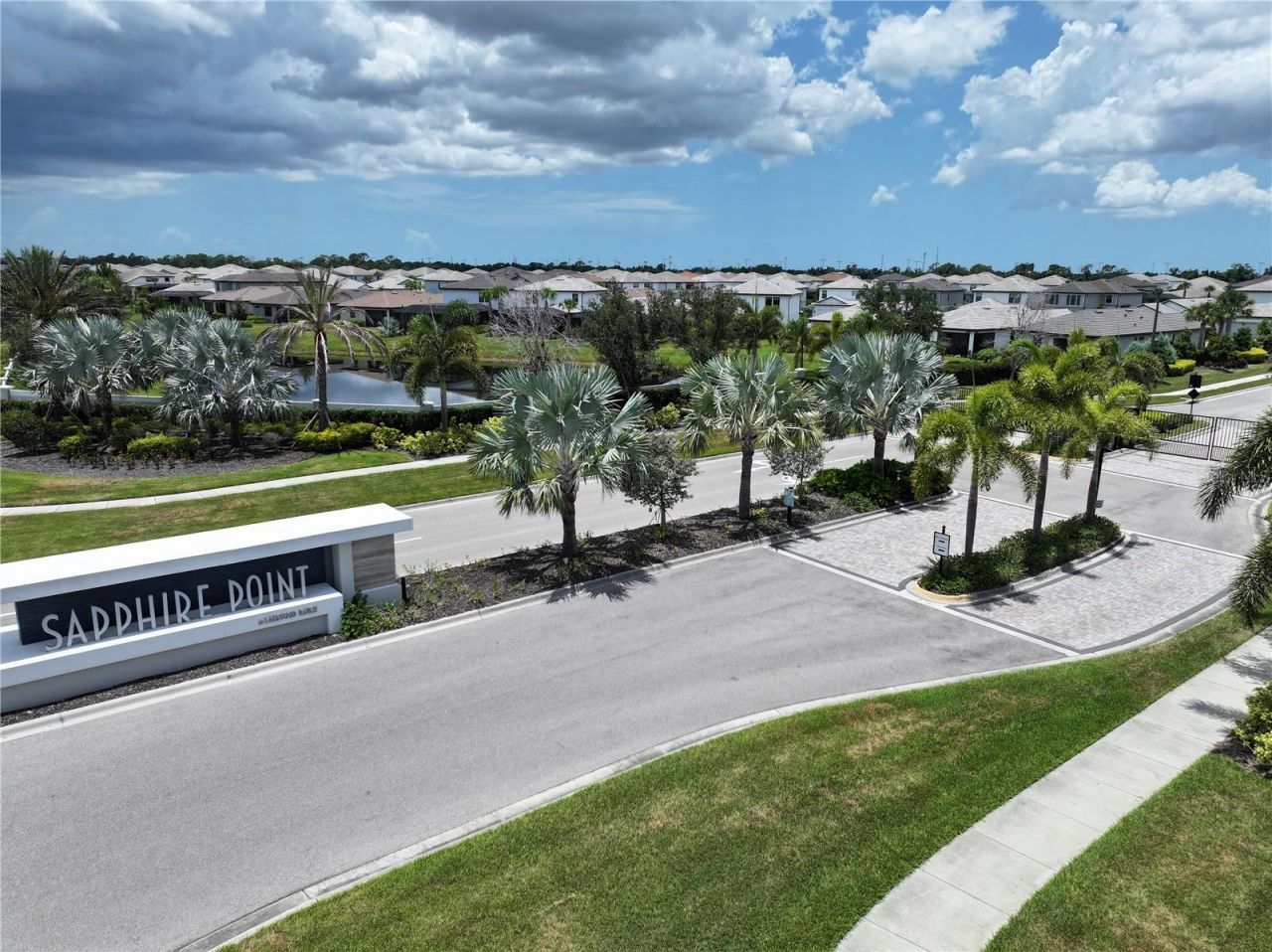 5609 Clearwater Court, Lakewood Ranch, FL 34211 Photo
