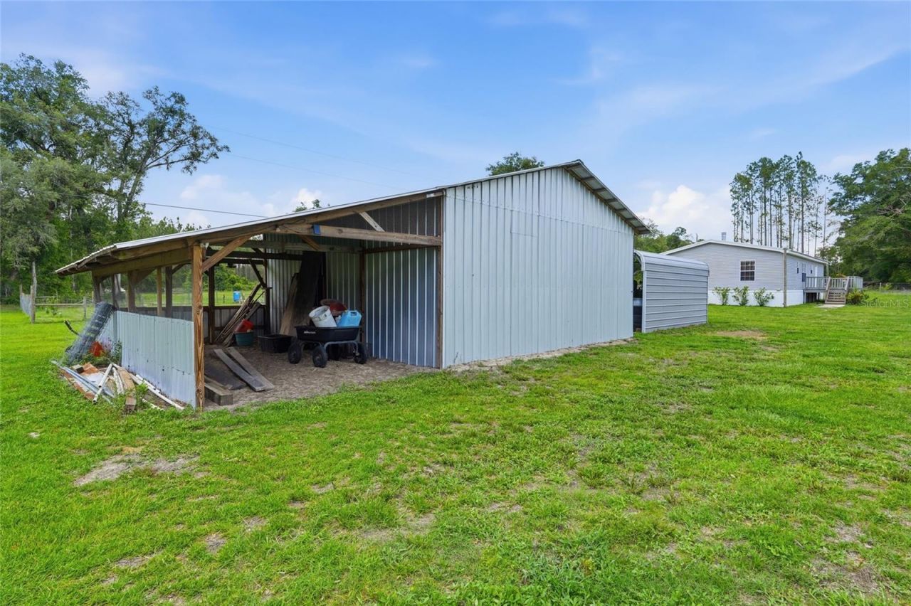 4889 SW 35th Trail , Bell, FL 32619 Photo