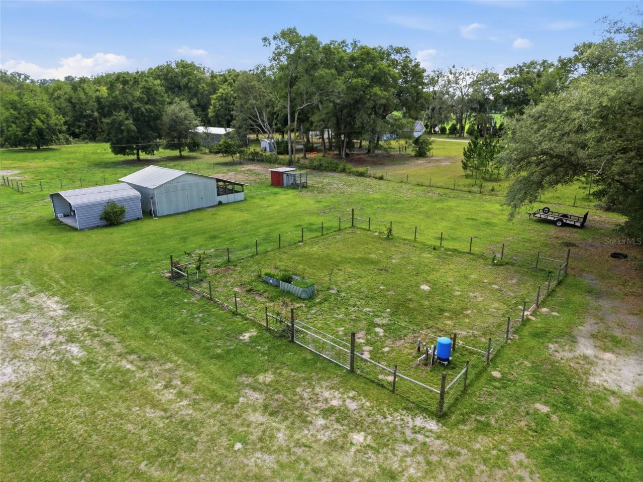 4889 SW 35th Trail , Bell, FL 32619 Photo