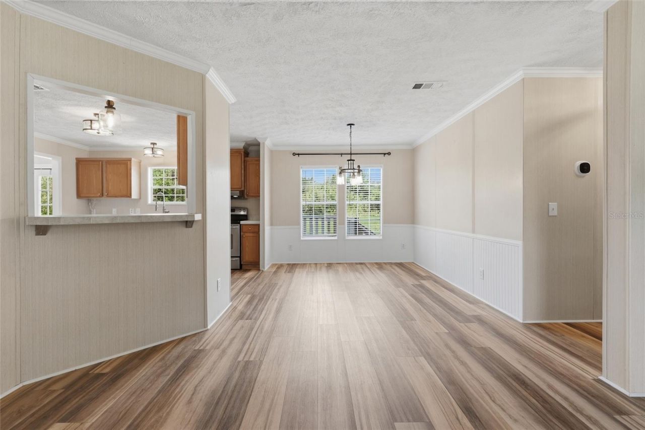 4889 SW 35th Trail , Bell, FL 32619 Photo