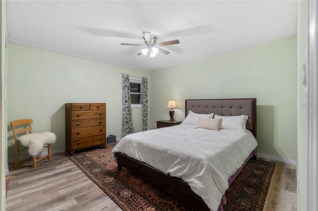 207 W Wheeler Road , Seffner, FL 33584 Photo