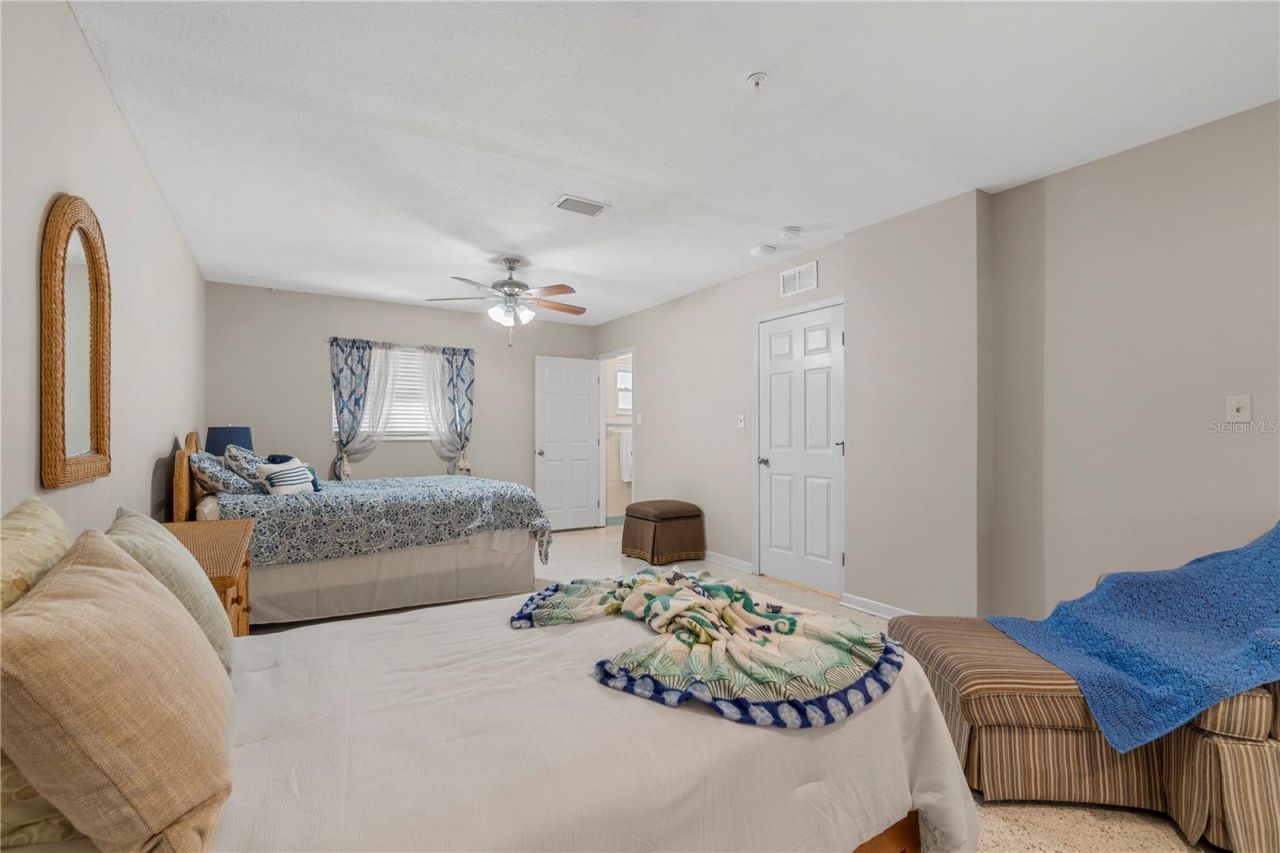 207 W Wheeler Road , Seffner, FL 33584 Photo