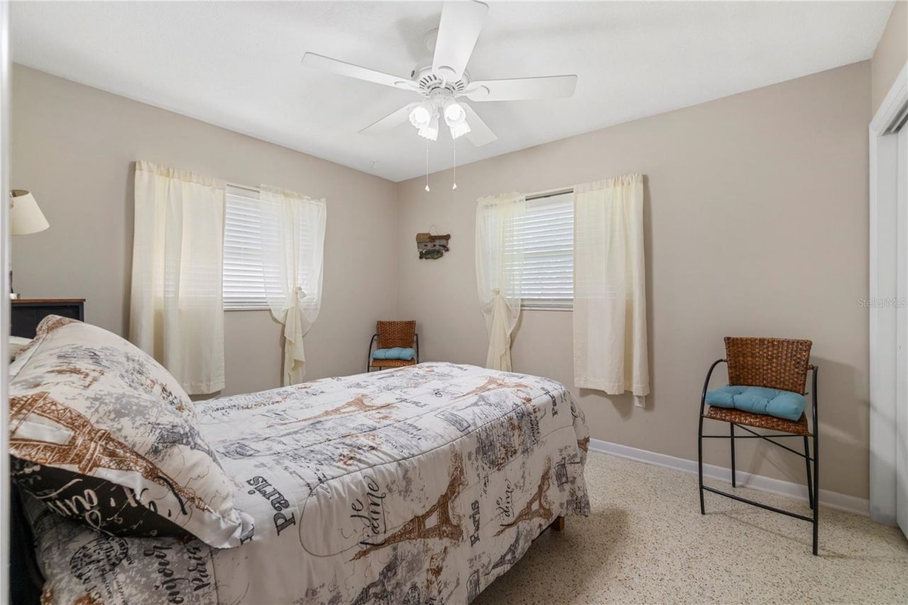 207 W Wheeler Road , Seffner, FL 33584 Photo