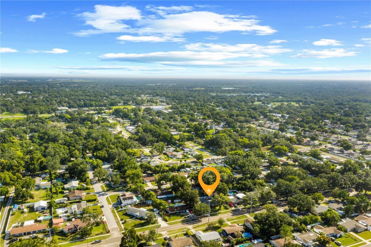 207 W Wheeler Road , Seffner, FL 33584 Photo
