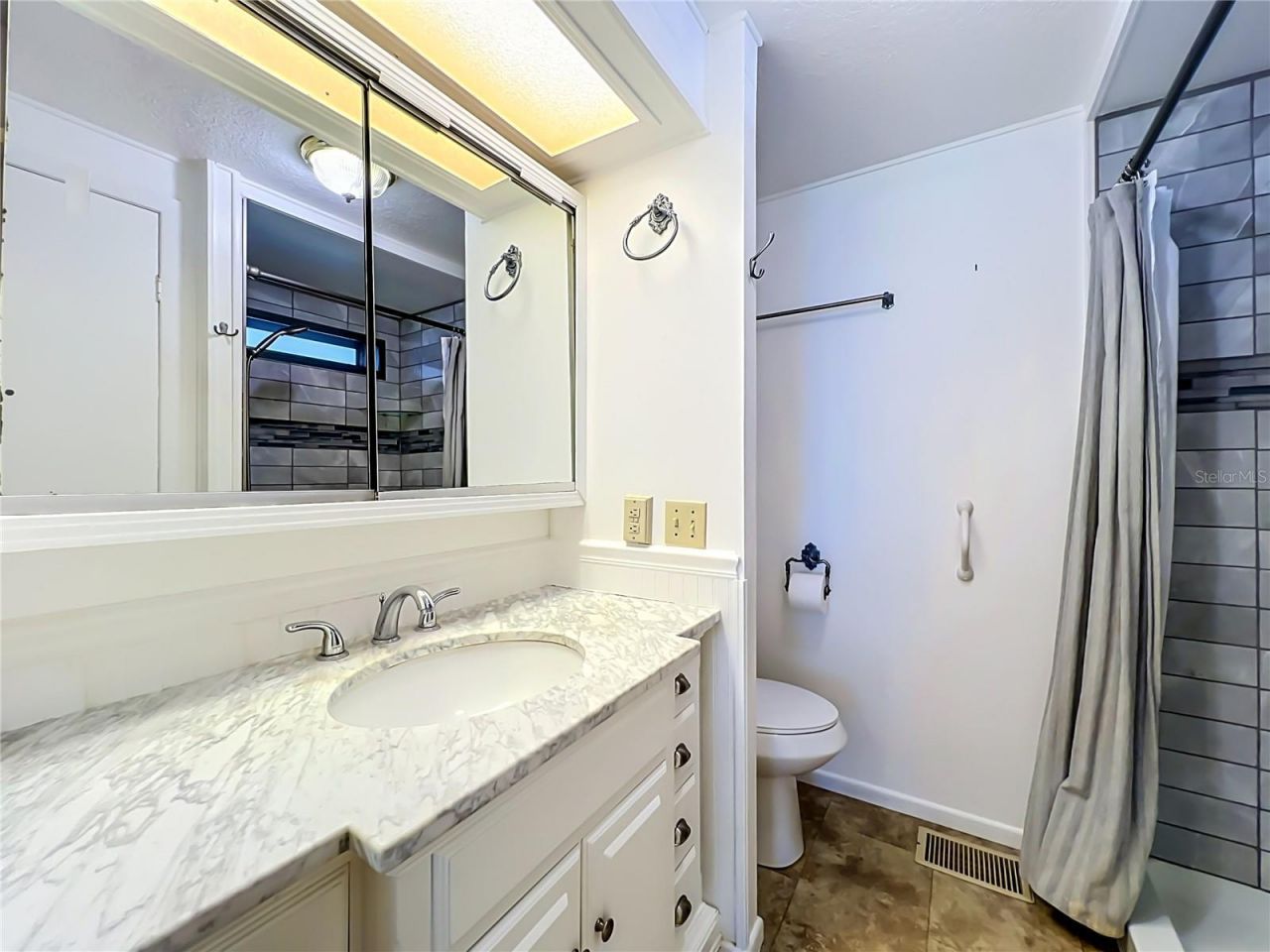 1925 Brookside Drive , Mount Dora, FL 32757 Photo