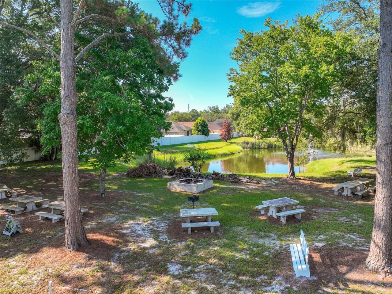 1925 Brookside Drive , Mount Dora, FL 32757 Photo