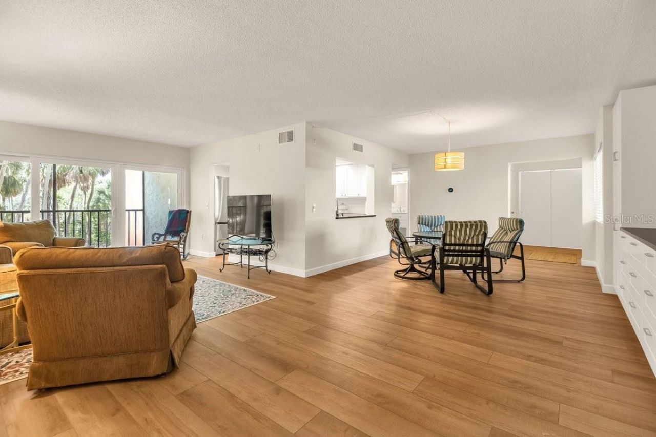 2753 Orchid Oaks Drive, Unit 104, Sarasota, FL 34239 Photo