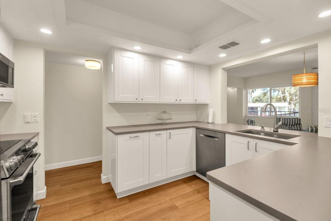 2753 Orchid Oaks Drive, Unit 104, Sarasota, FL 34239 Photo
