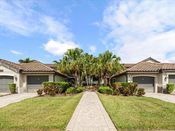 5557 PALMER CIRCLE , Unit 202, BRADENTON, FL 34211