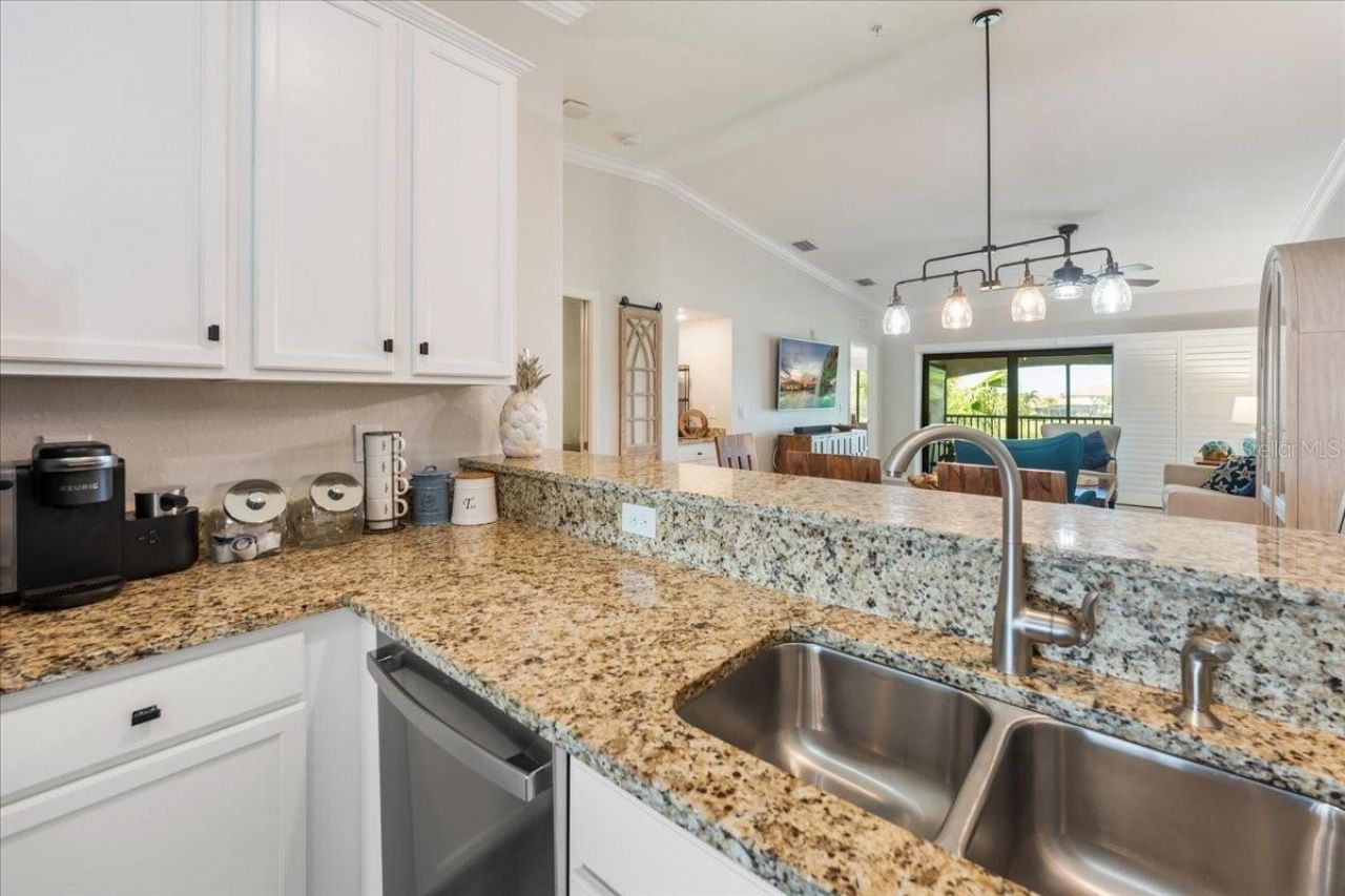 5557 Palmer Circle , Unit 202, Bradenton, FL 34211 Photo