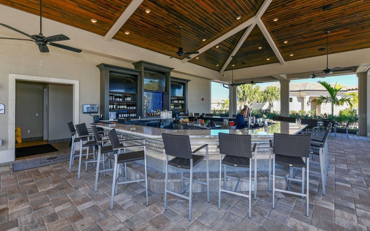 5557 Palmer Circle , Unit 202, Bradenton, FL 34211 Photo