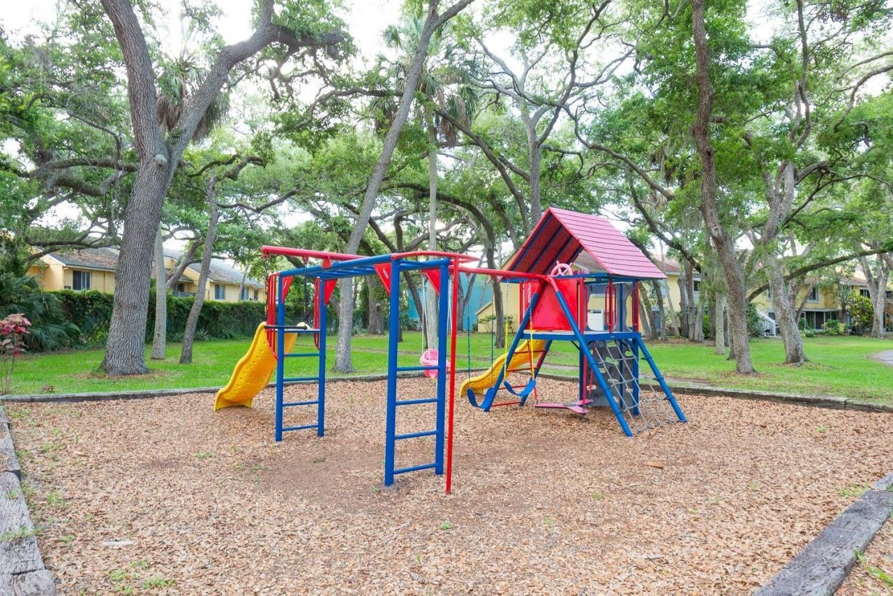3640 41st Lane S, Unit 72E, Saint Petersburg, FL 33711 Photo
