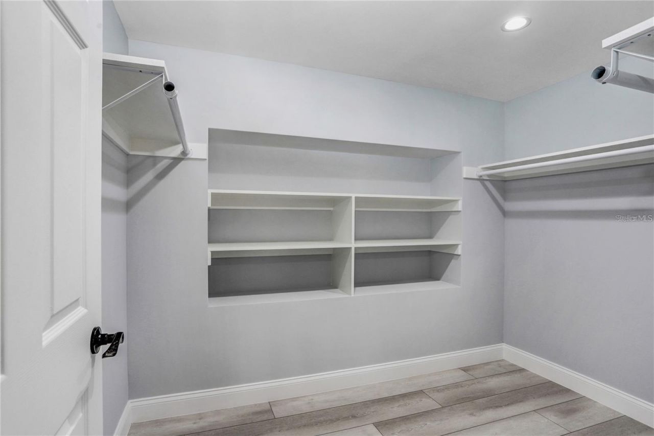 1960 Mckinley Street , Clearwater, FL 33765 Photo