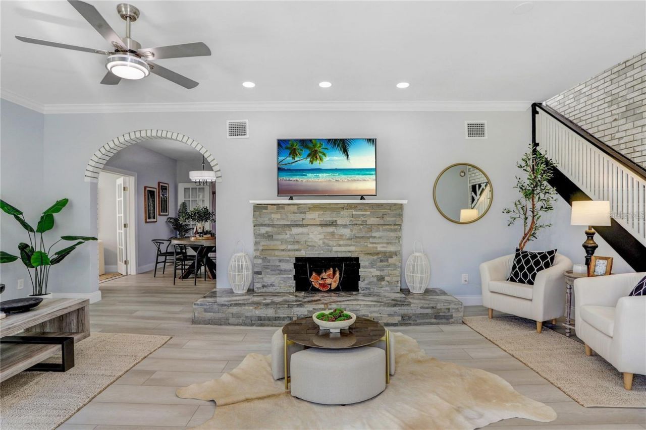 1960 Mckinley Street , Clearwater, FL 33765 Photo