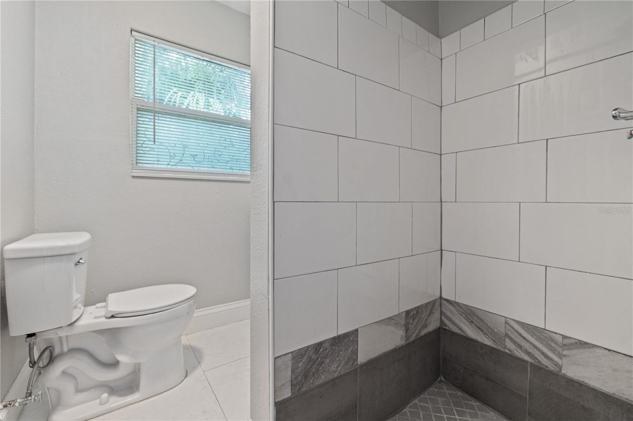 917 30th Avenue N, Unit 4, Saint Petersburg, FL 33704 Photo