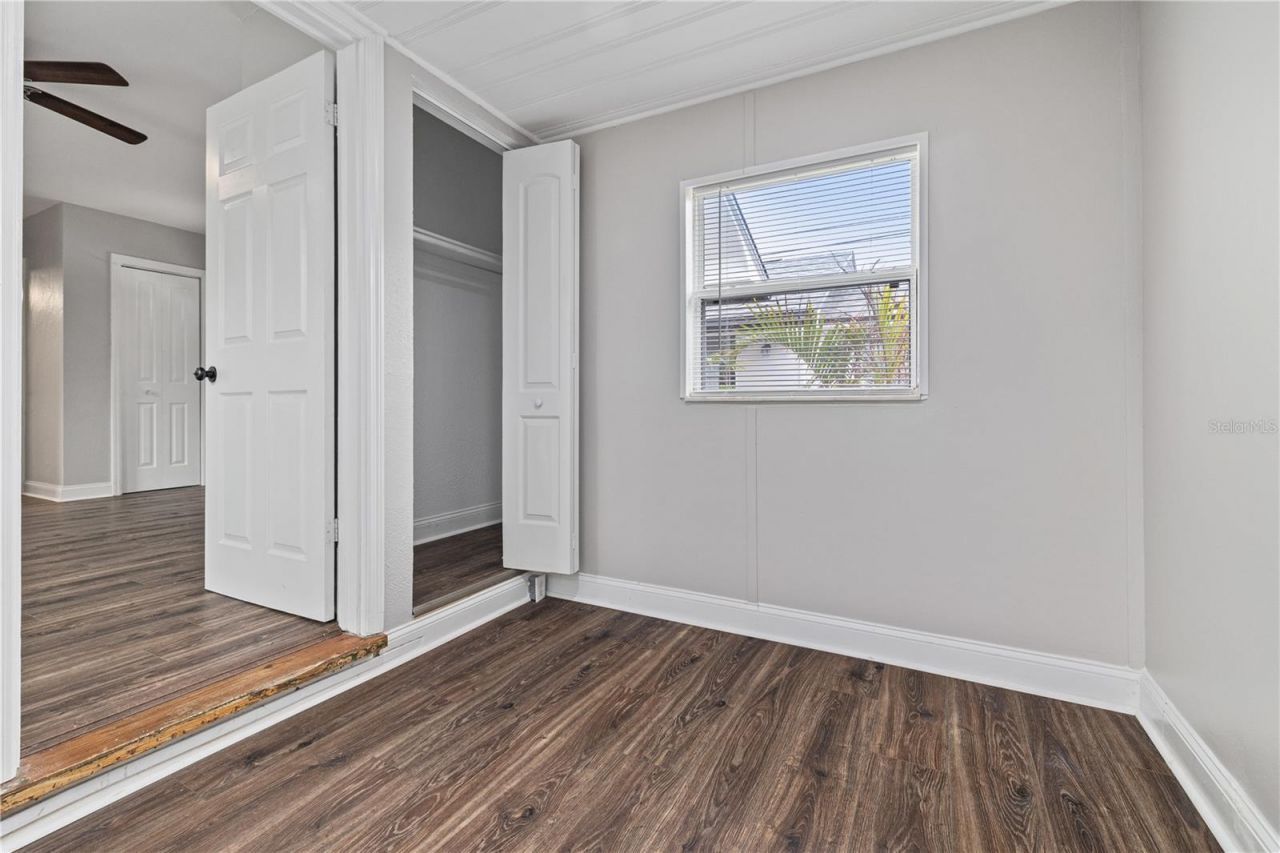 917 30th Avenue N, Unit 4, Saint Petersburg, FL 33704 Photo