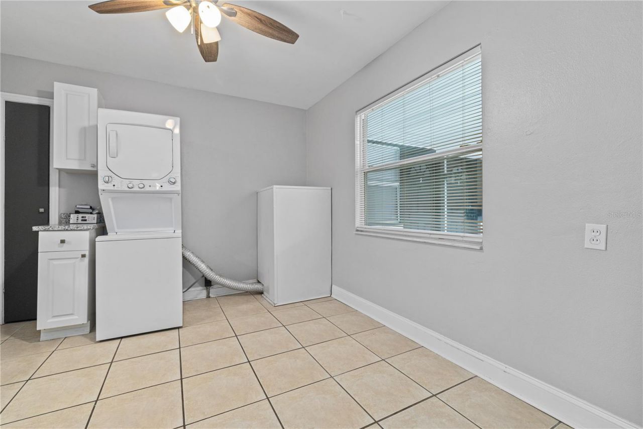 917 30th Avenue N, Unit 4, Saint Petersburg, FL 33704 Photo