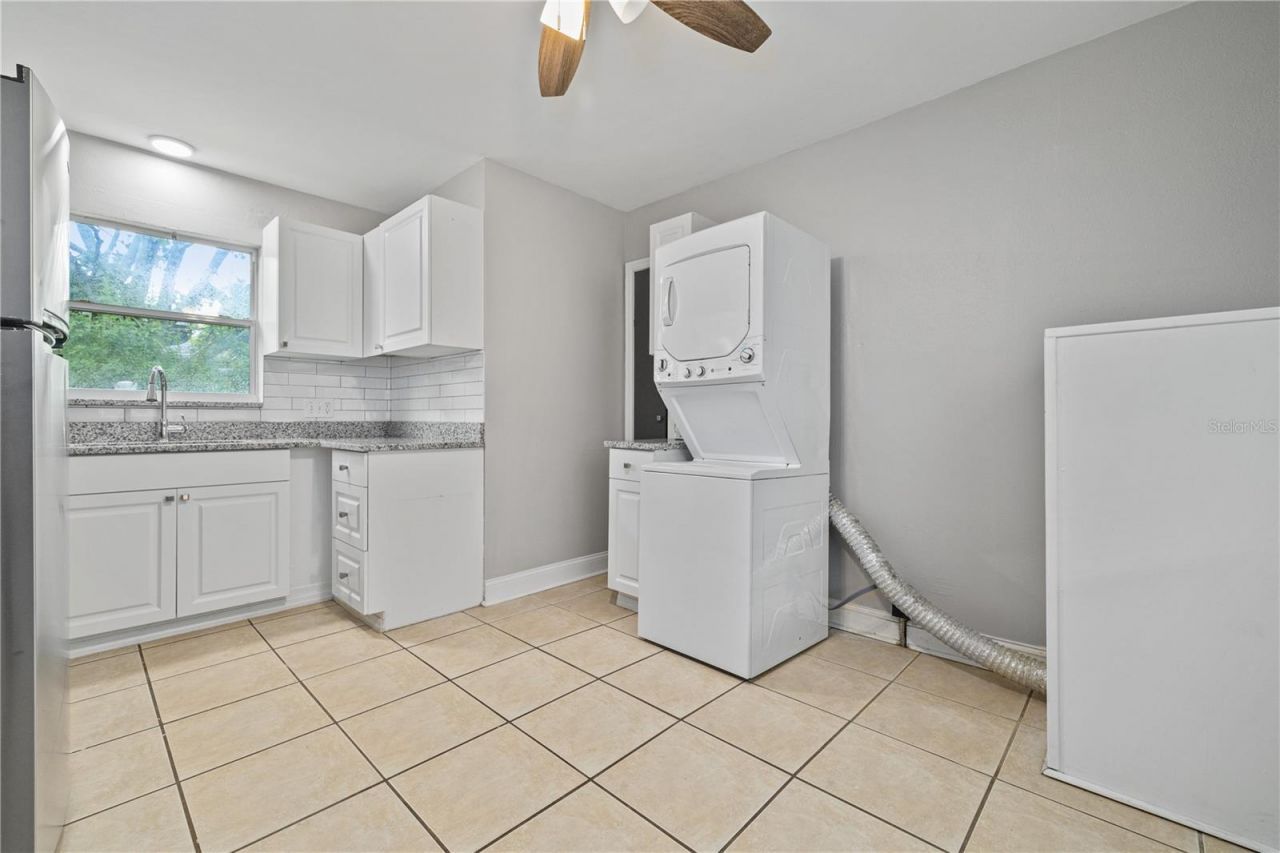 917 30th Avenue N, Unit 4, Saint Petersburg, FL 33704 Photo