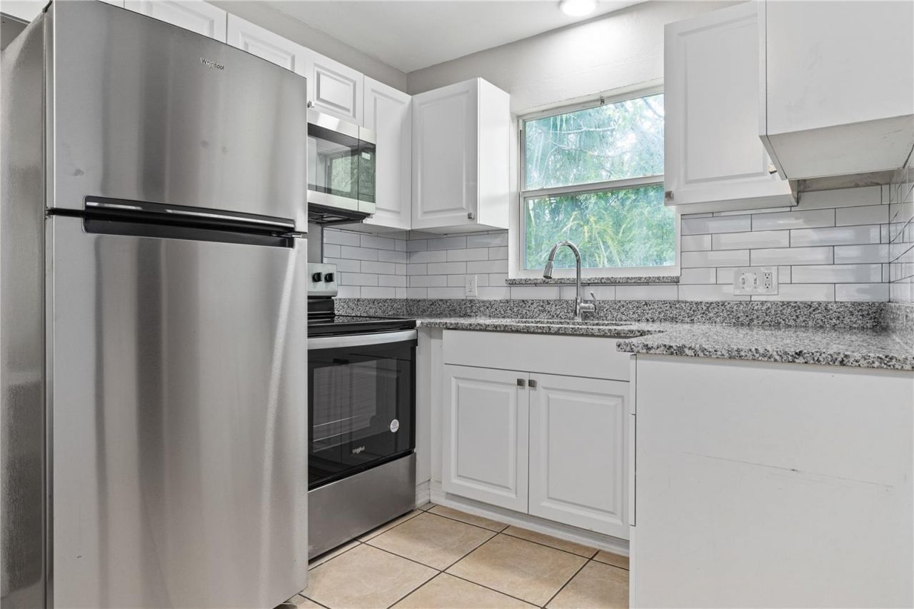 917 30th Avenue N, Unit 4, Saint Petersburg, FL 33704 Photo