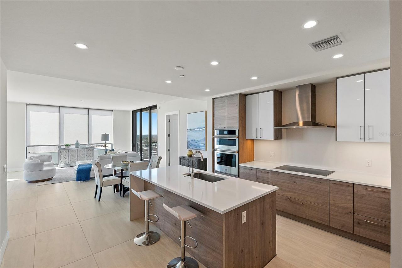 301 1st Street S, Unit 1607, Saint Petersburg, FL 33701 Photo