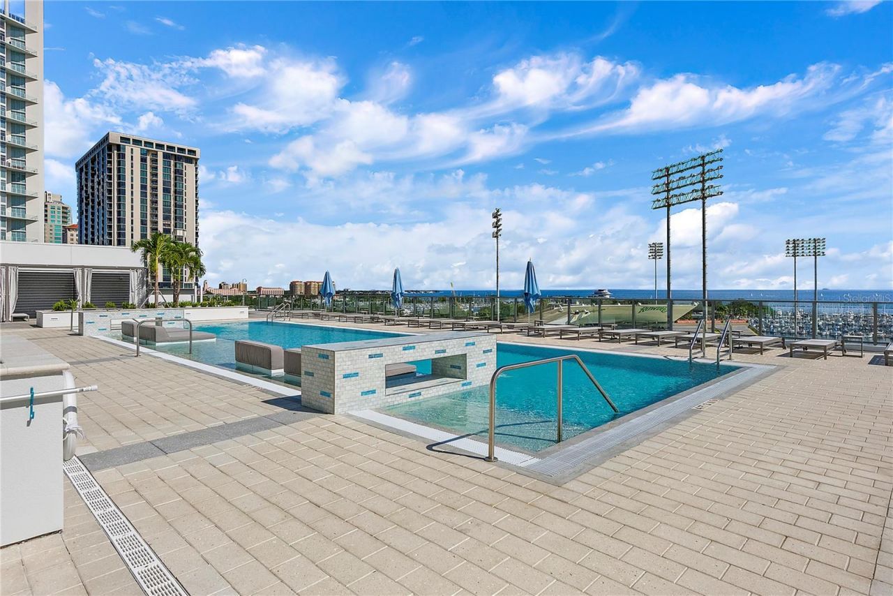 301 1st Street S, Unit 1607, Saint Petersburg, FL 33701 Photo