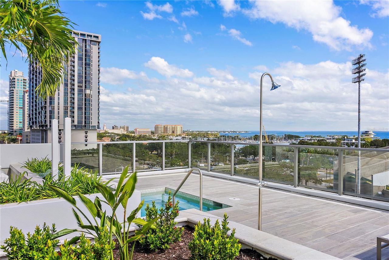 301 1st Street S, Unit 1607, Saint Petersburg, FL 33701 Photo