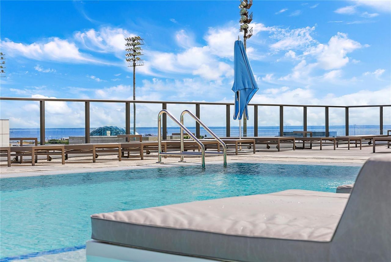 301 1st Street S, Unit 1607, Saint Petersburg, FL 33701 Photo