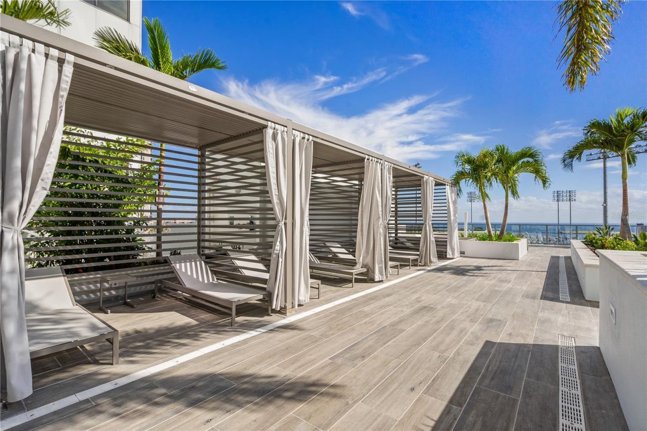 301 1st Street S, Unit 1607, Saint Petersburg, FL 33701 Photo