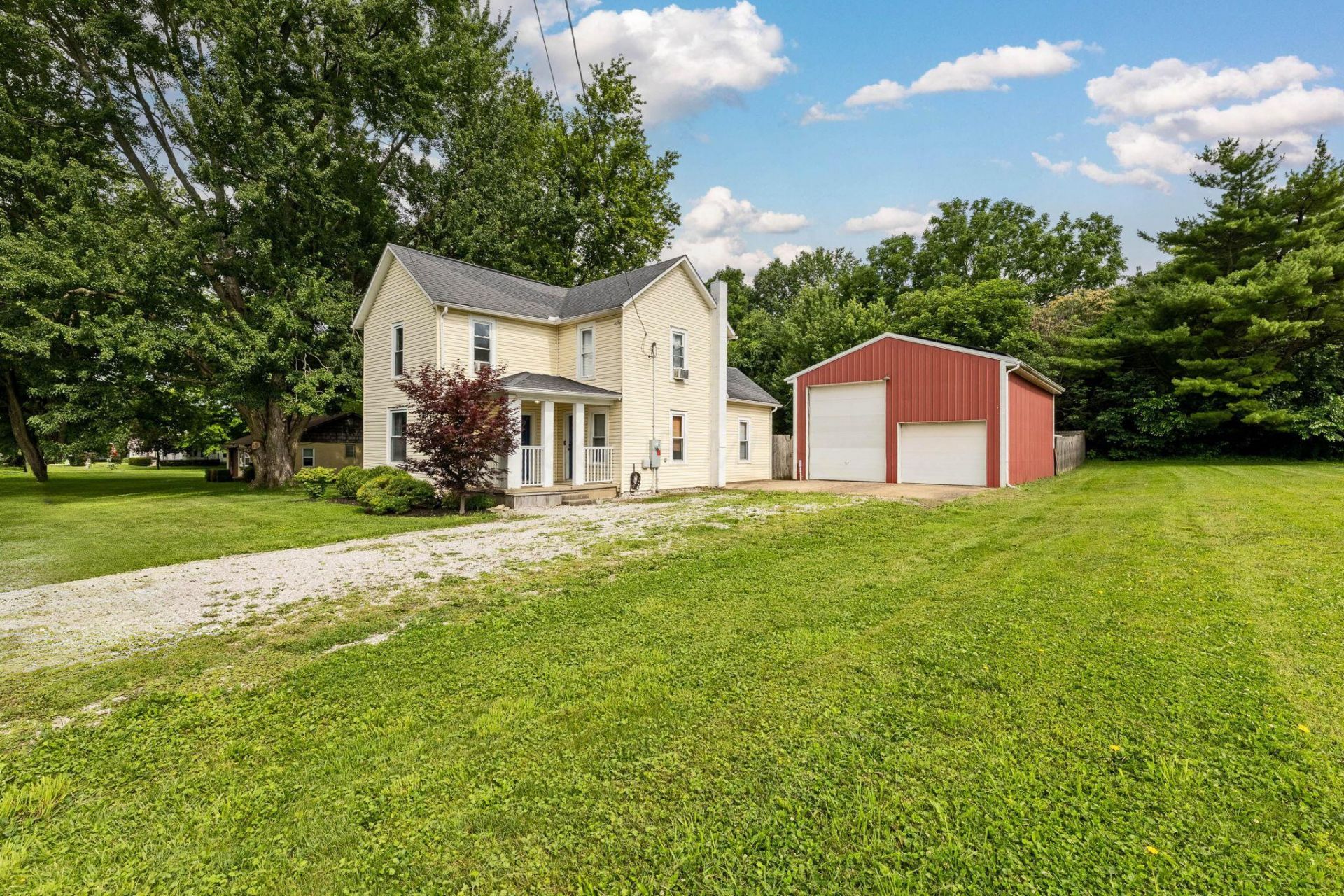260 N Clayton Street, Centerburg, OH 43011 Main Photo