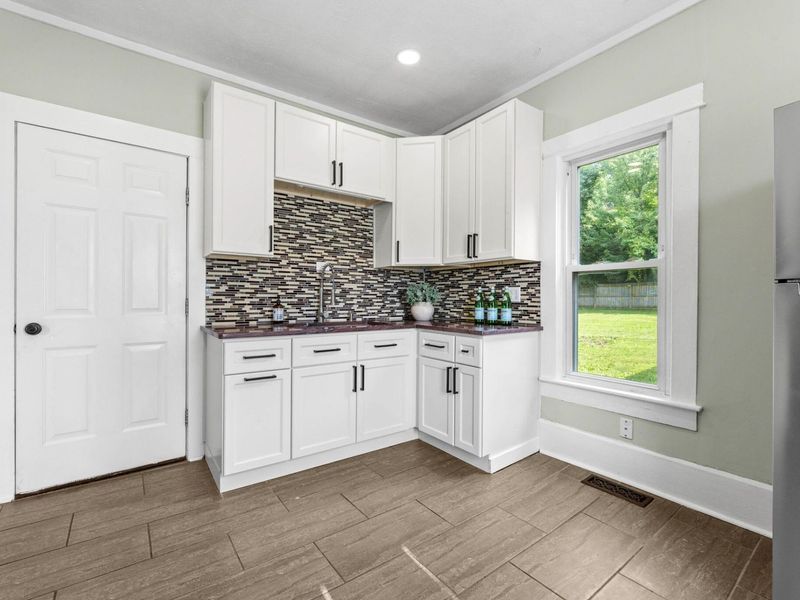 260 N Clayton Street, Centerburg, OH 43011 Photo 3