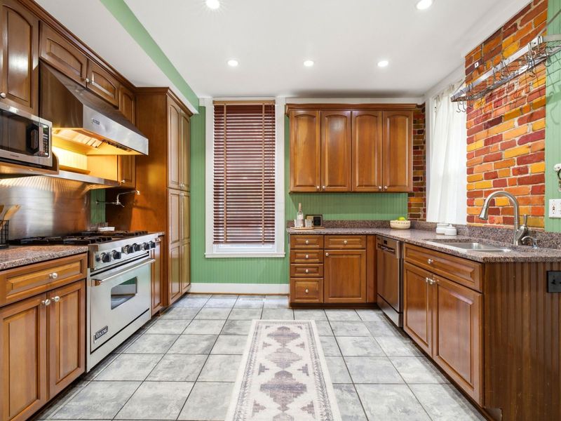 122 W 2nd Avenue, Columbus, OH 43201 Photo 14