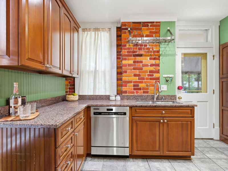 122 W 2nd Avenue, Columbus, OH 43201 Photo 16