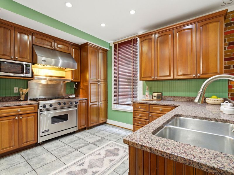 122 W 2nd Avenue, Columbus, OH 43201 Photo 17