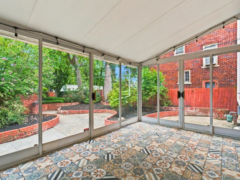 122 W 2nd Avenue, Columbus, OH 43201 Photo 45