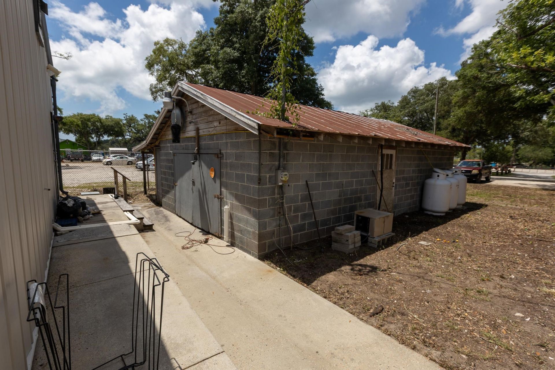 4480 Mineola Ave. Photo 16