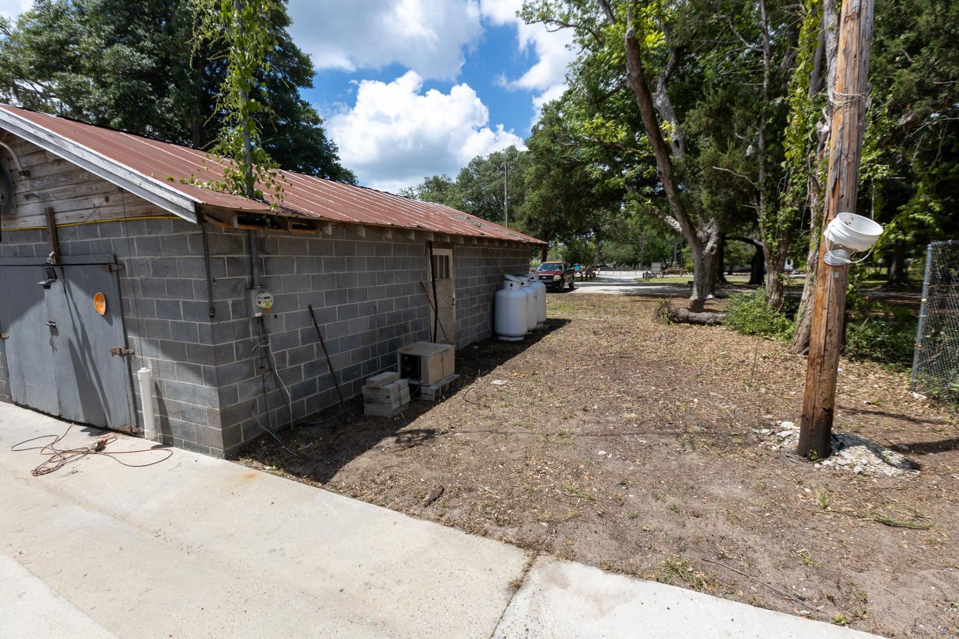 4480 Mineola Ave. Photo 17